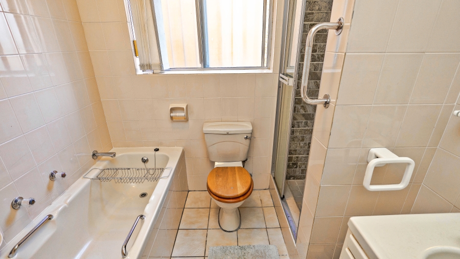 3 Bedroom Property for Sale in Welgelegen 3 Western Cape